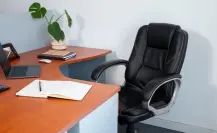 ¿Trabajas parado? Ley Silla sancionará a empleadores