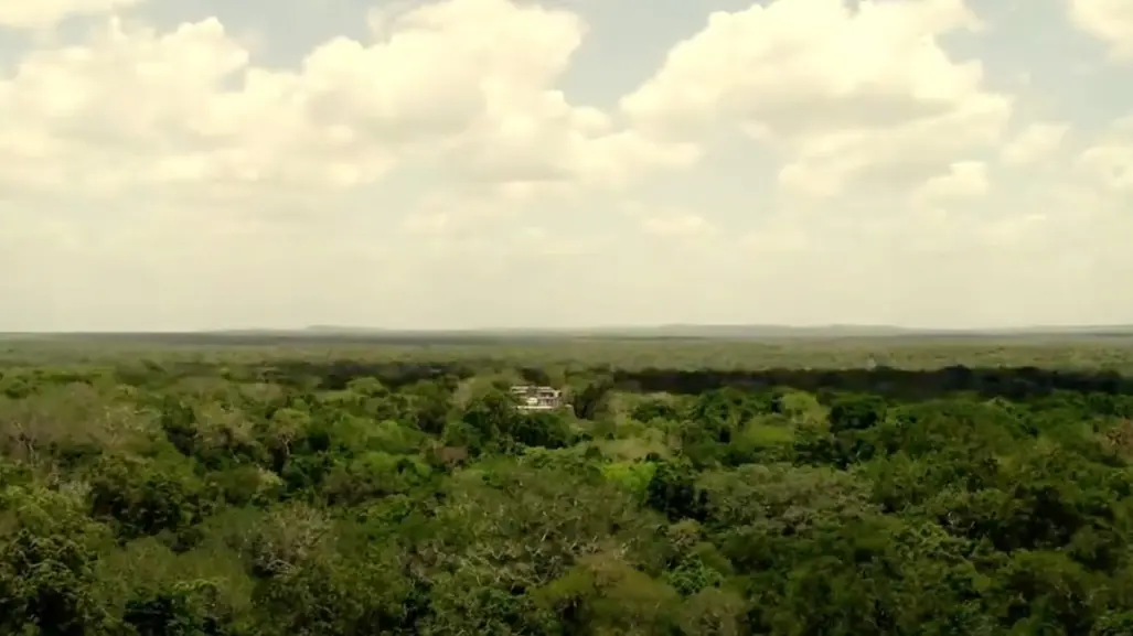 Descubren pirámides en ciudad maya perdida de México