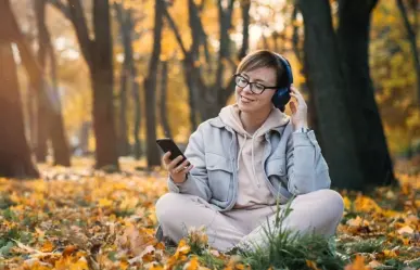 Las mejores canciones para escuchar en otoño