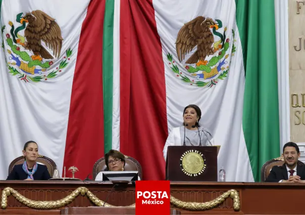 Clara Brugada apuesta por la revolución de las mujeres en primer discurso