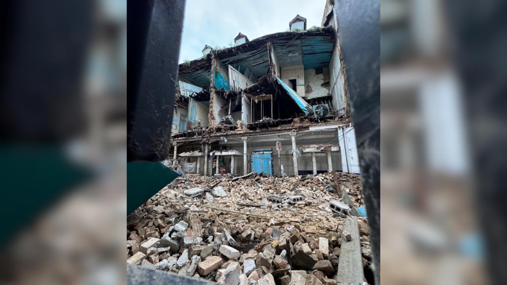 VIDEO: Se desploma edificio en el centro de Tampico