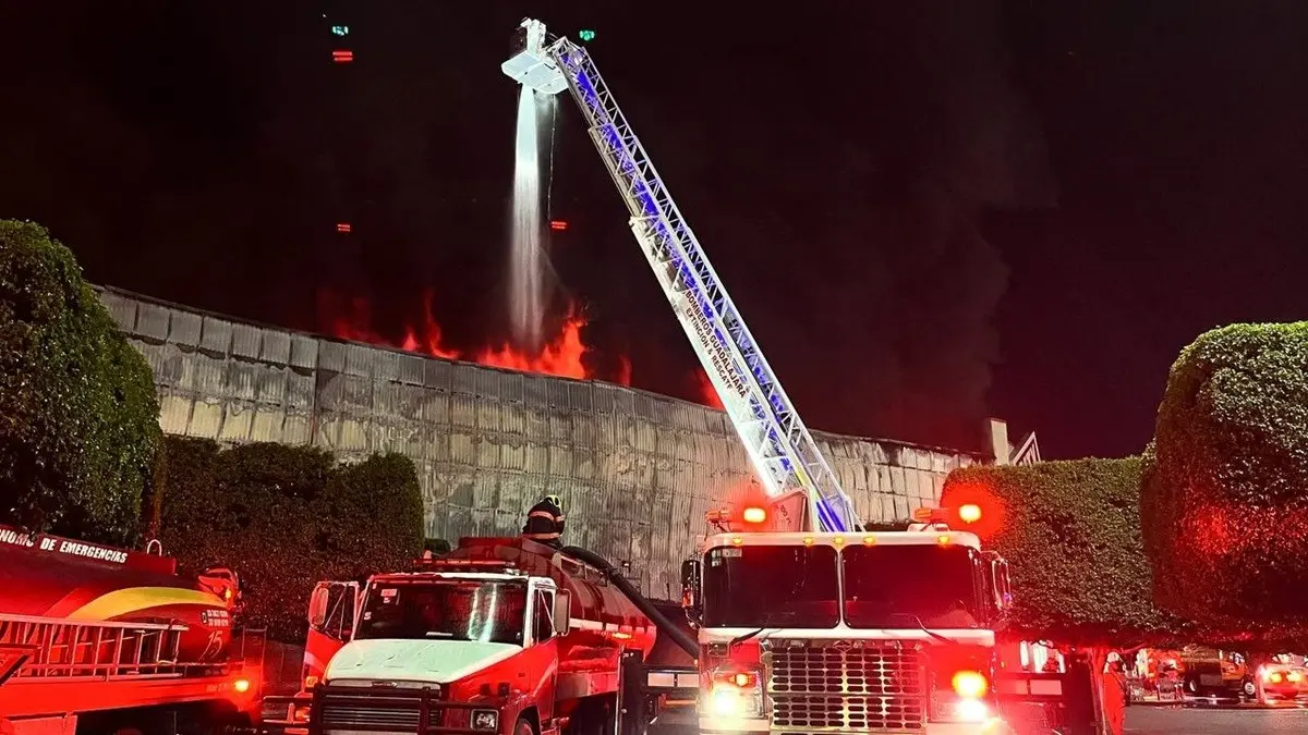 Se incendia supermercado de Zapopan, Jalisco