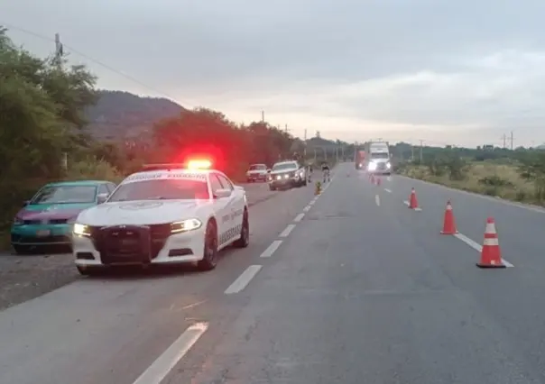 Precaución en carreteras de Nuevo León: Cierres parciales por accidentes