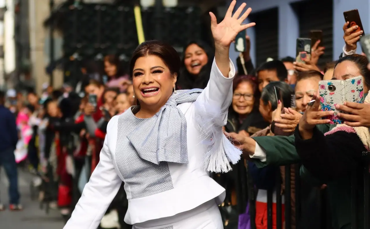 Clara Brugada llegando al Congreso de la CDMX. Foto: Equipo Clara Brugada