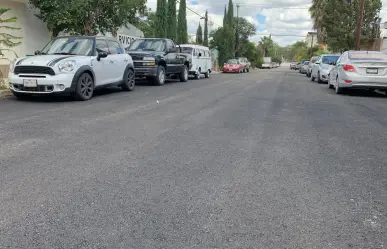 ¿Puedo quitar a las personas si se estacionan frente a mi casa?