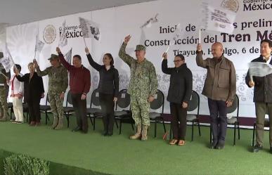 Claudia Sheinbaum da banderazo de salida al tren que llegará al AIFA
