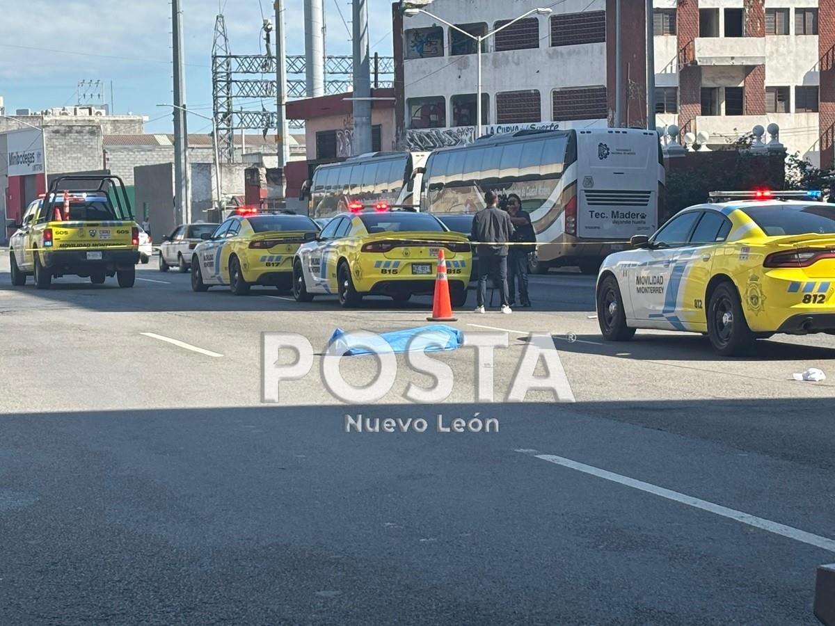 Fallece hombre atropellado en el centro de Monterrey