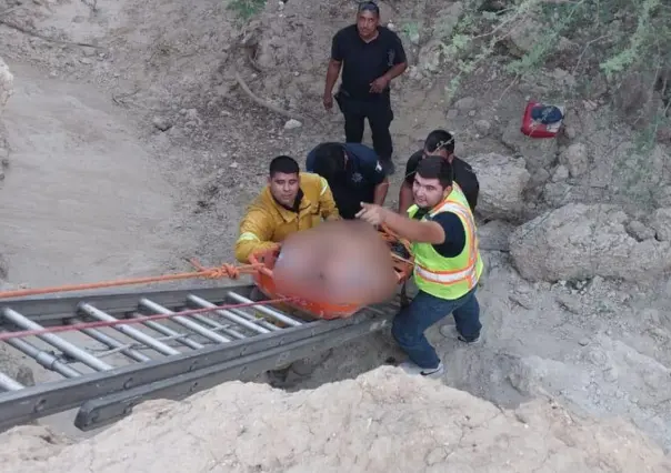 Hombre de 69 años cae a un pozo de 4 metros