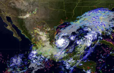 Huracán Milton, a su paso por Yucatán, provoca cierres de puertos