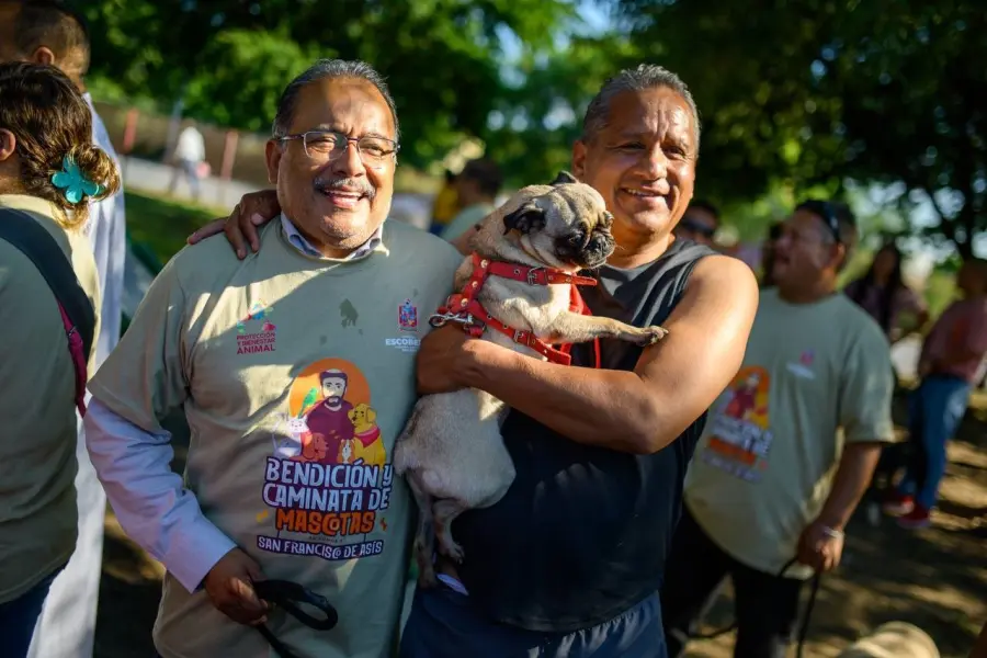 Escobedo celebra la Bendición y Caminata por las Mascotas