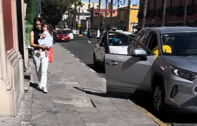 Banquetas del Centro Histórico ¿por qué son un ‘terror para los peatones’?