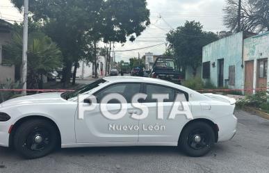 Hallan cuerpo de hombre en bolsas de basura en Monterrey