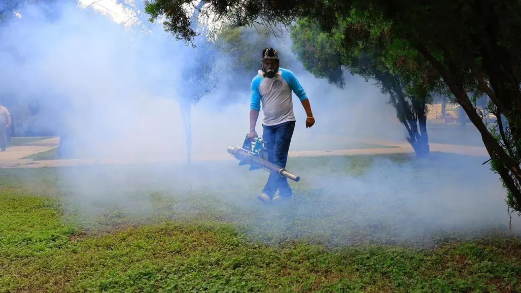 Héctor García intensifica acciones contra el dengue en Guadalupe