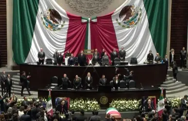 Cámara de Diputados rinde homenaje de cuerpo presente a Ifigenia Martínez