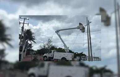 CFE se mueve rápido y recupera suministro eléctrico tras el huracán Milton