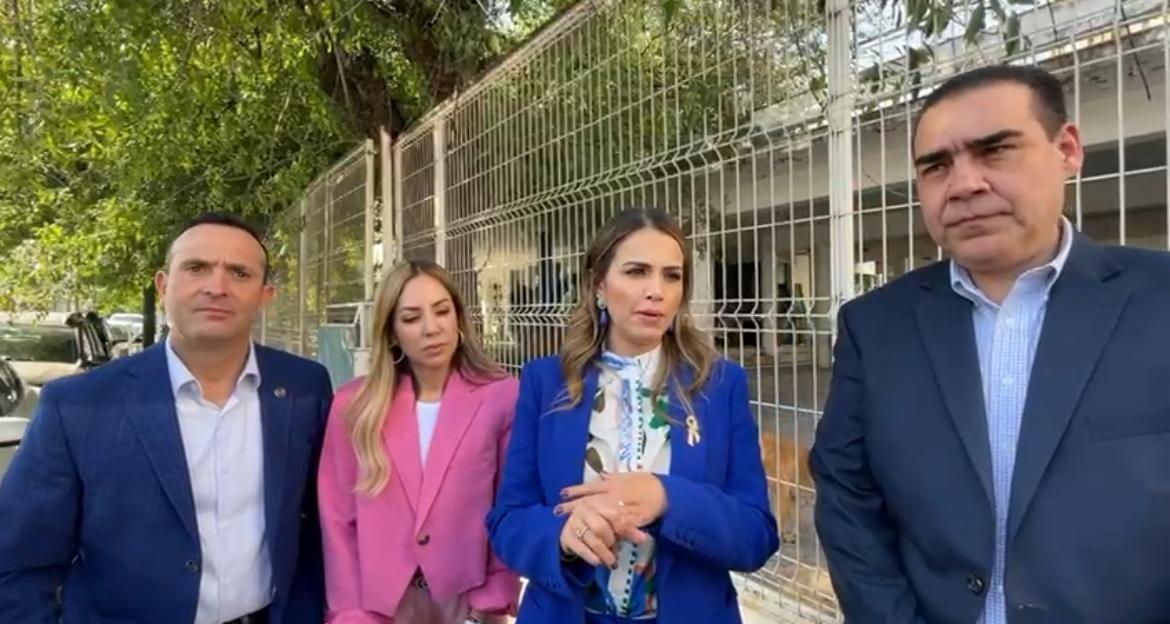 Carlos de la Fuente, Perla Villarreal, Lorena de la Garza, Heriberto Treviño. Foto: Armando Galicia