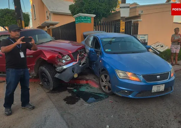 Accidente de tránsito en La Paz deja a una mujer prensada