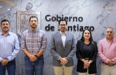 Alcalde de Santiago presenta nuevo equipo en áreas clave de su administración