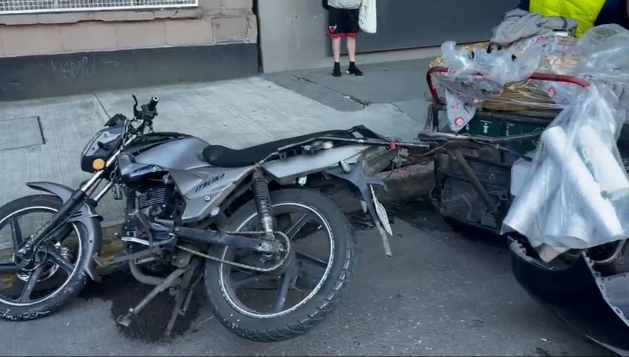 Cafetero en triciclo circula por centrales de Circuito Interior y es atropellado