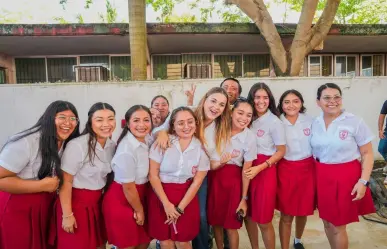 Cecilia Patrón Laviada en Preparatoria Uno: Alcaldesa en tu Escuela