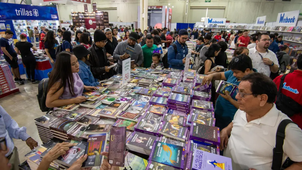 Estos son los libros más leídos por los regios según la librería Ghandi