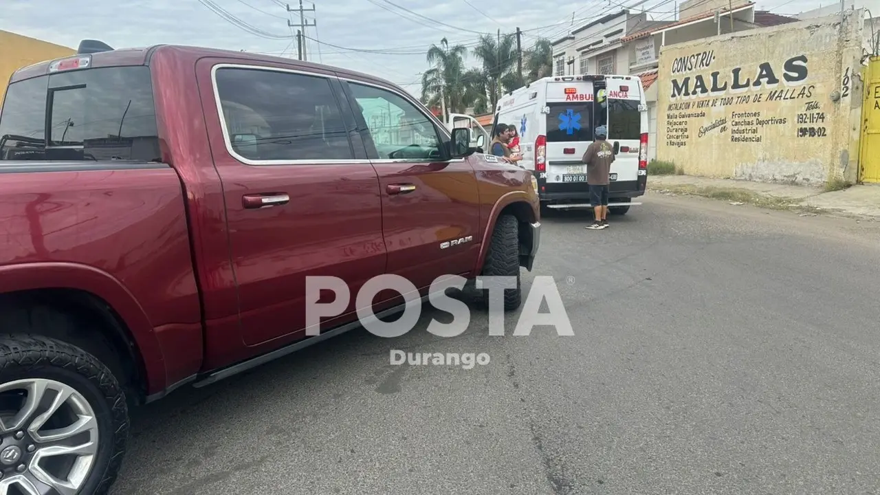 Camioneta involucrada en el atropellamiento de la maestra. Foto: Especial/POSTAMX.