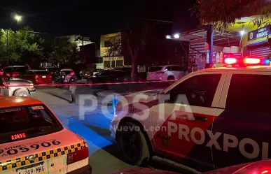 Asesinan a dos y escapan antes de que llegue la policía en Escobedo