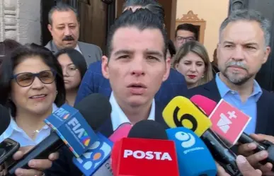 Miguel Flores califica como excelente la reunión con el Gobernador