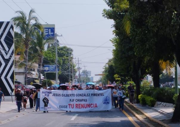 Protestan trabajadores del Poder Judicial  en Chiapas, anuncian paro total