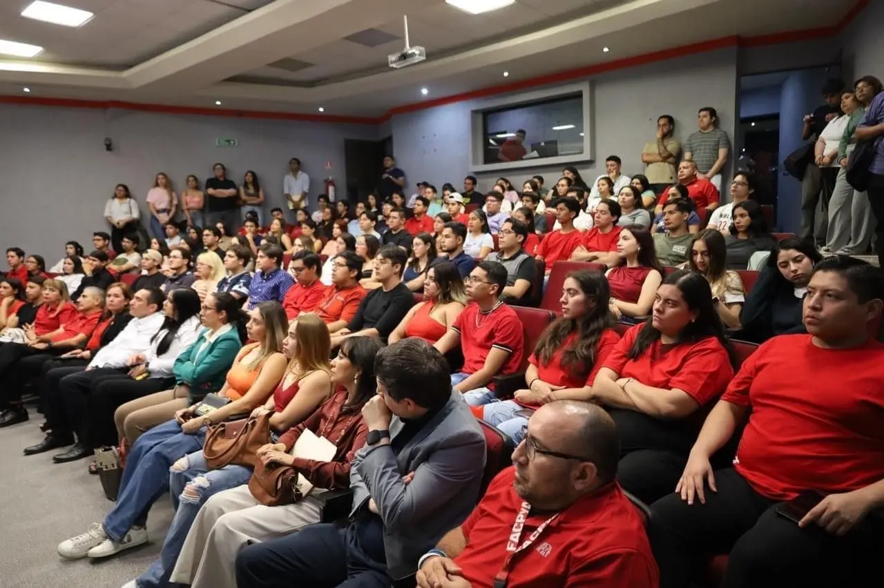 FACPYA impulsa la excelencia académica con Open House de Posgrado
