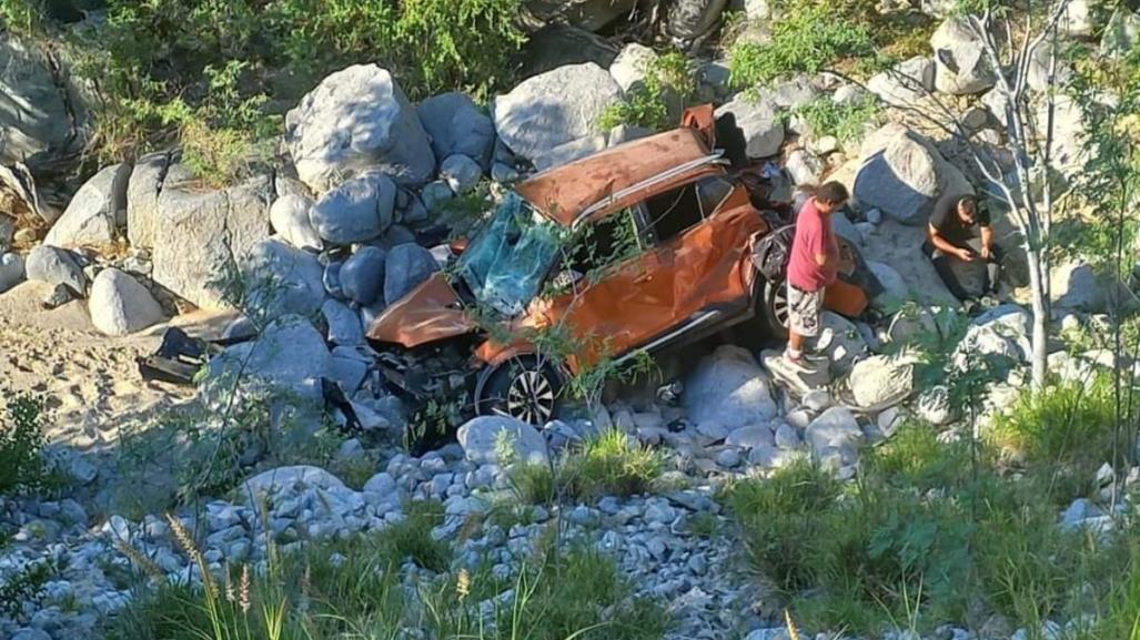 Guardia Nacional sufre accidente y cae a un barranco en Los Barriles