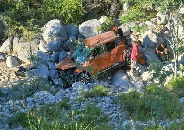 Guardia Nacional sufre accidente y cae a un barranco en Los Barriles