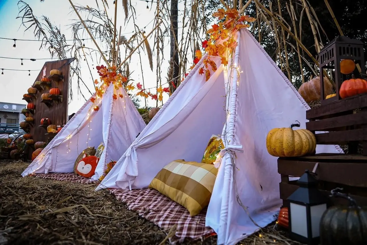 San Nicolás celebra el otoño con sets fotográficos