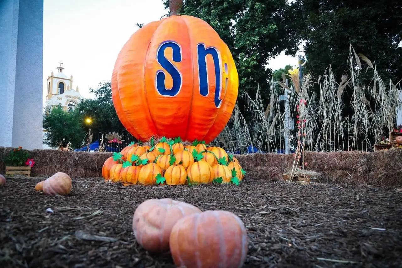 San Nicolás celebra el otoño con sets fotográficos