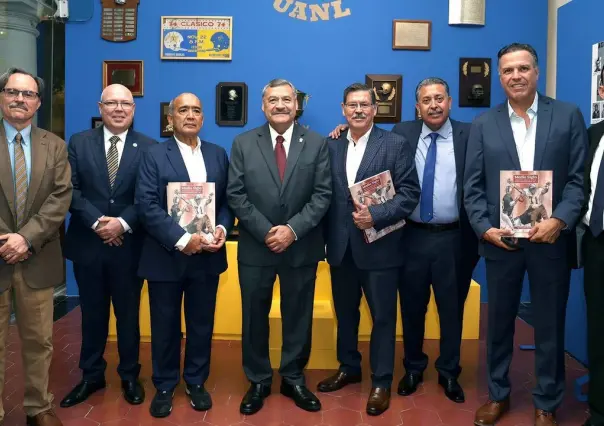 UANL presenta libro que revive la historia del futbol americano en México