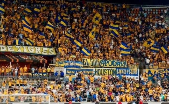 Violencia en el Clásico Regio: Barras de Tigres y Rayados se pelean