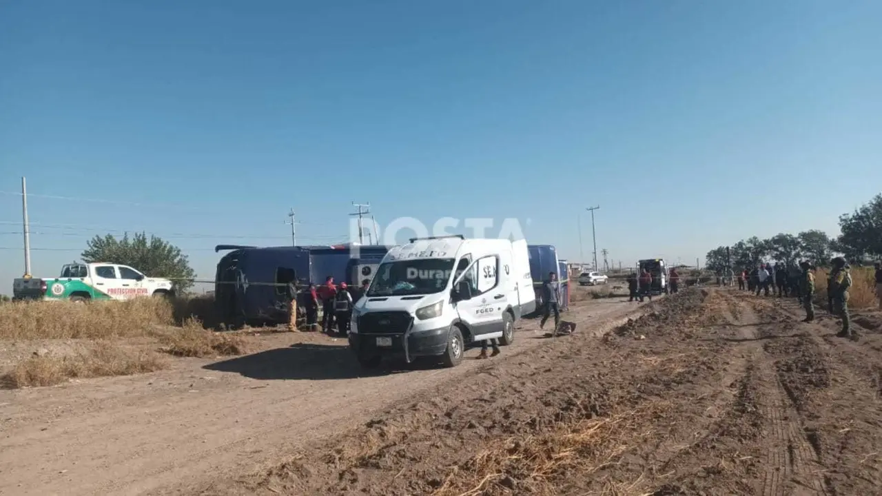 Muere mujer en volcadura de pacientes del IMSS, ocurrida en Durango