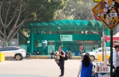 Por presunto abuso sexual, estudiantes causan destrozos en Bachilleres 7