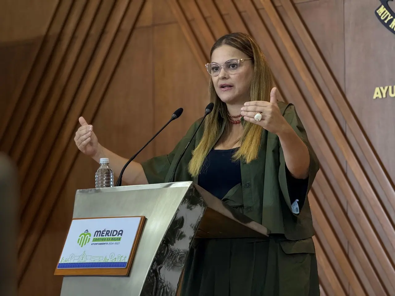 Alcaldesa de Mérida, Cecilia Patrón Laviada, en la presentación de la conferencia de prensa semanal. Foto: Irving Gil