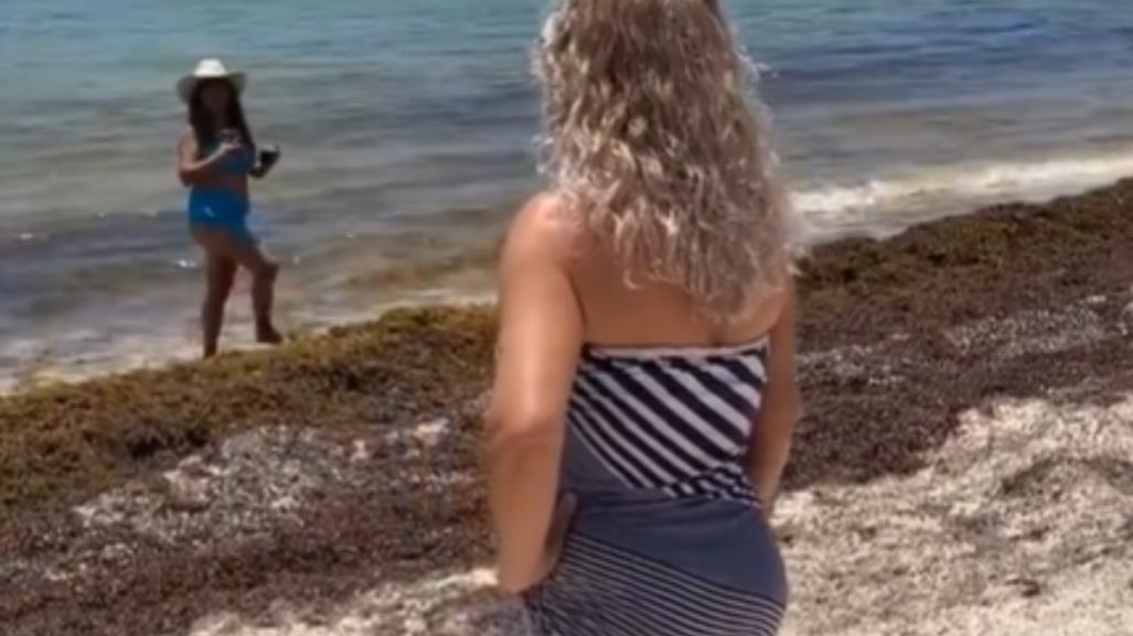 Mujer prohíbe que turistas caminen por su playa privada en Cancún