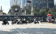 ¡Ponerse en regla! El dilema de repartidores que cierran Paseo de la Reforma