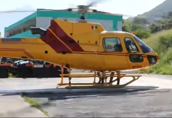 Helicóptero de rescate de Protección Civil usado para la búsqueda y rescate en la Sierra de Santiago. Foto: Facebook Protección Civil de Nuevo León.