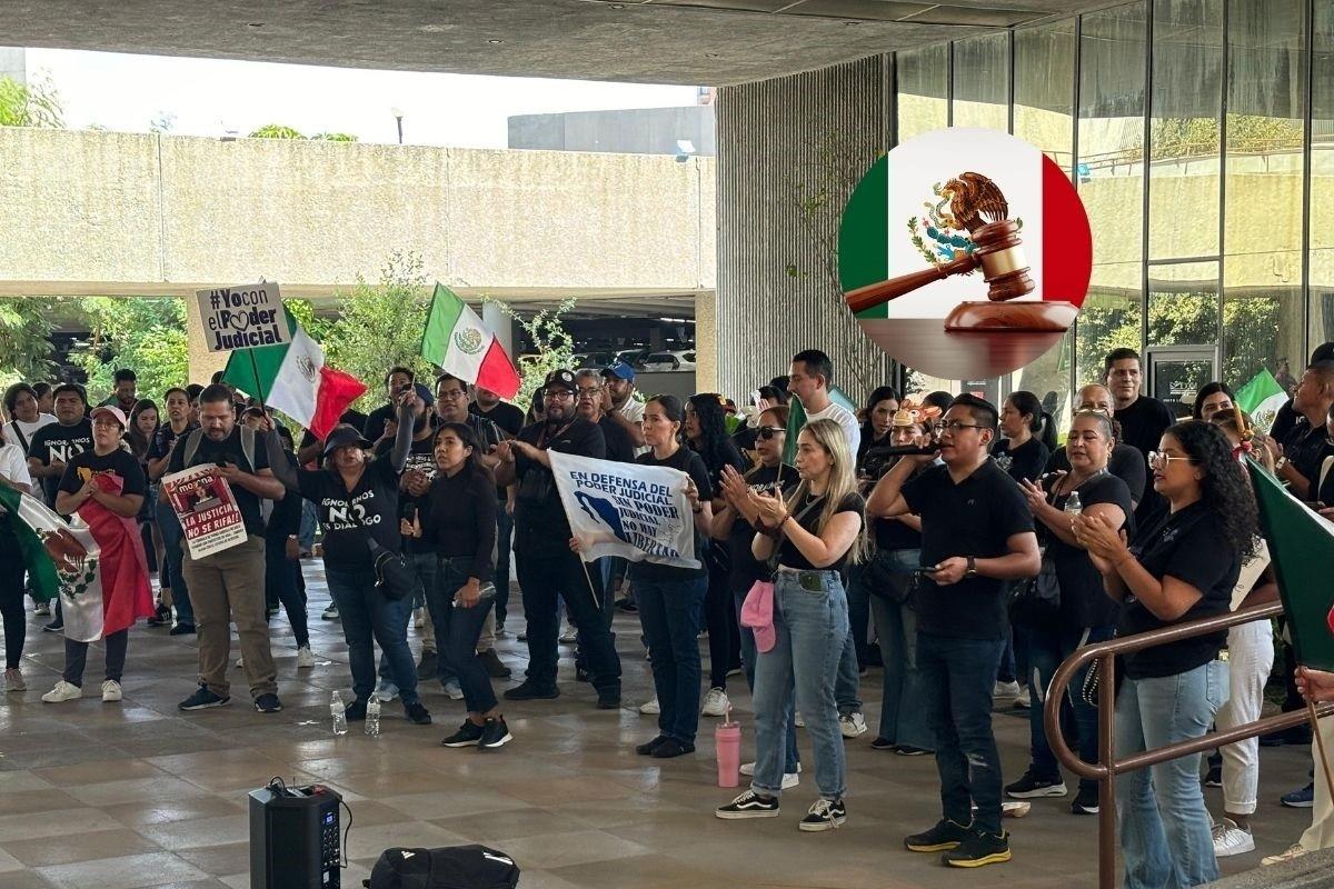 Empleados del Poder Judicial protestan en Congreso de NL por este motivo