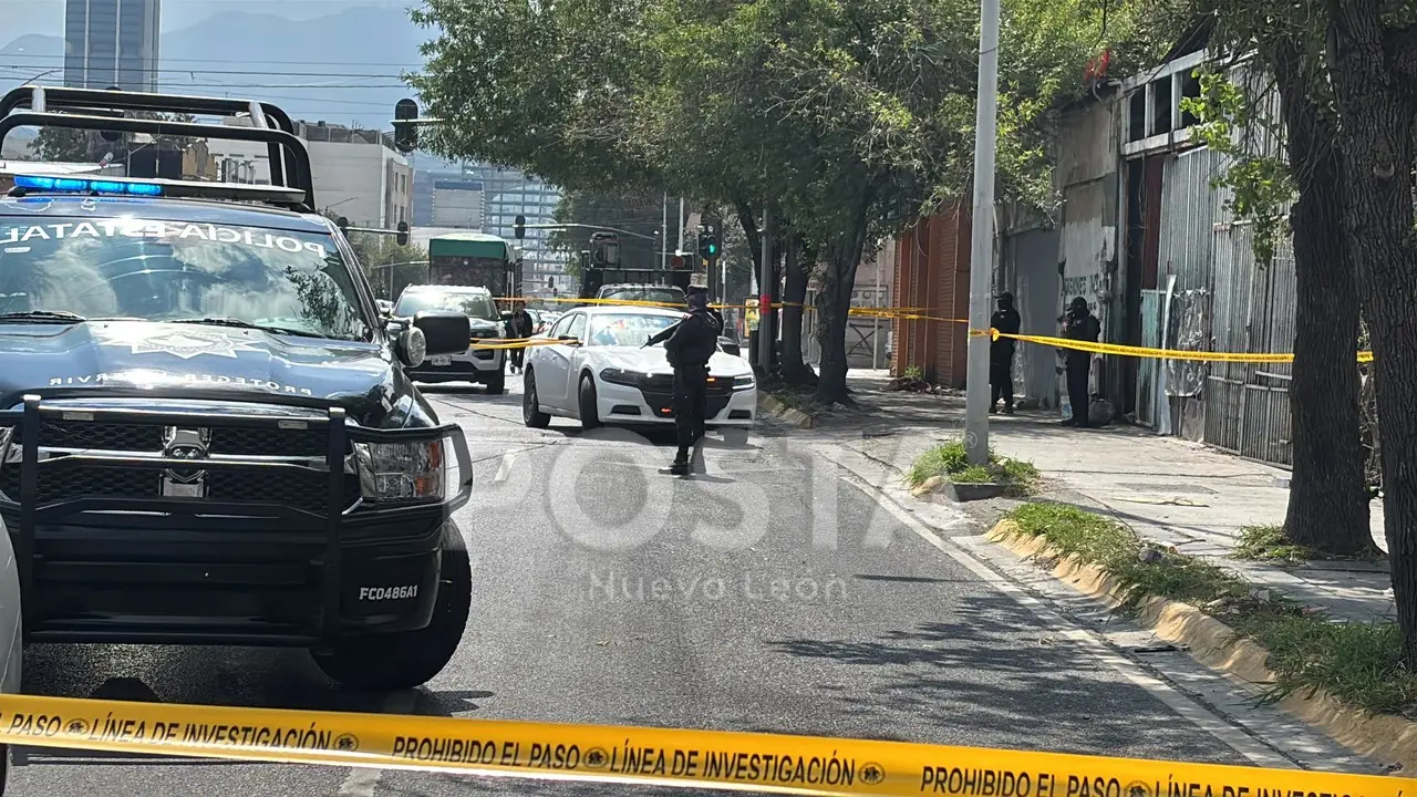 Patrulla de Fuerza Civil en zona de cateo. Foto: Raymundo Elizalde