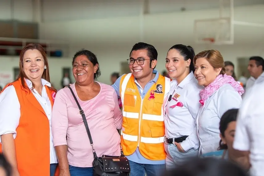 Juárez ofrece brigada de salud y servicios gratuitos