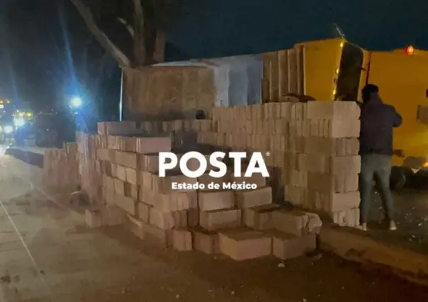 Afecta camión el servicio del Mexibús Línea 4 en Ecatepec