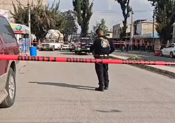 Ecatepec, otra vez... asesinan a balazos a dos hombre a bordo de su auto