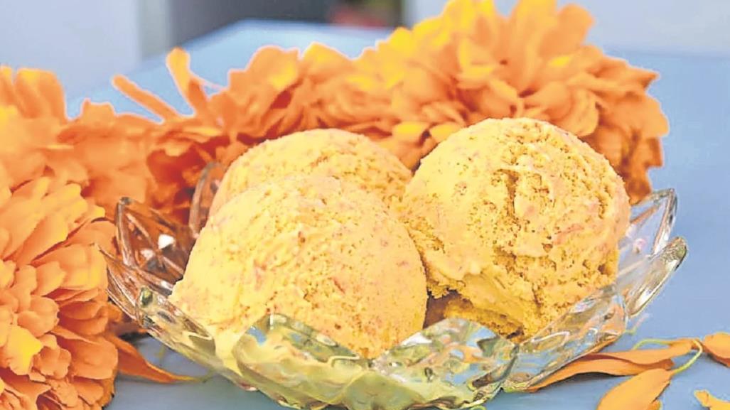 Helado de pan de muerto y cempasúchil, solo los pueden probar en la CMDX