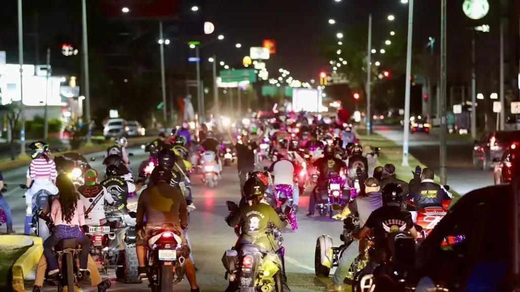 Rodada Rosa contra el cáncer en Nuevo Laredo ¿cuántos motociclistas asistieron?