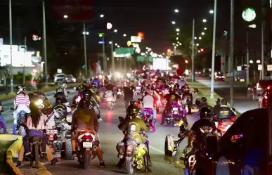 Rodada Rosa contra el cáncer en Nuevo Laredo ¿cuántos motociclistas asistieron?